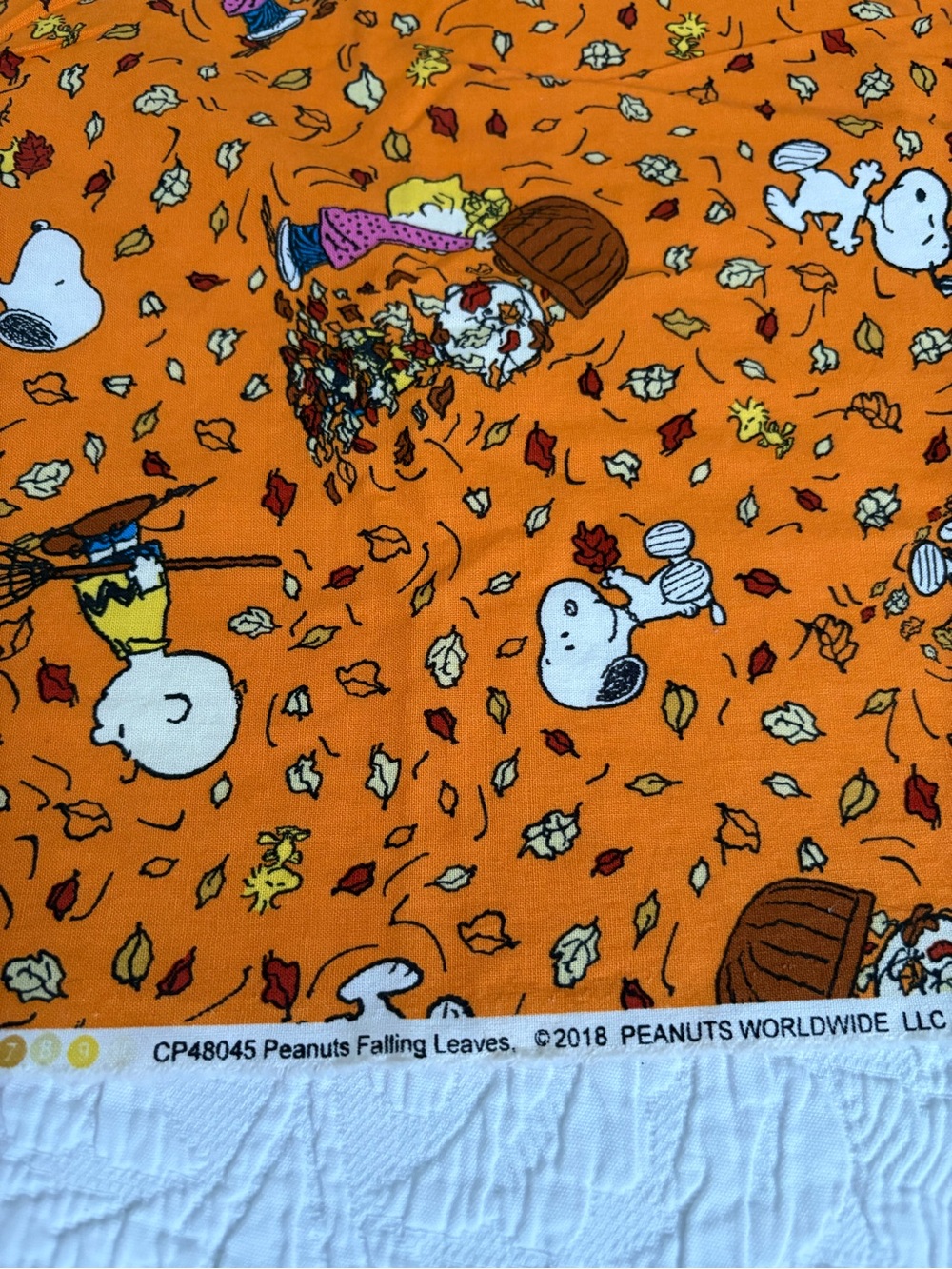 2 yards fabric Peanuts falling leaves 2018 Charlie Brown snoopy 100% cotton